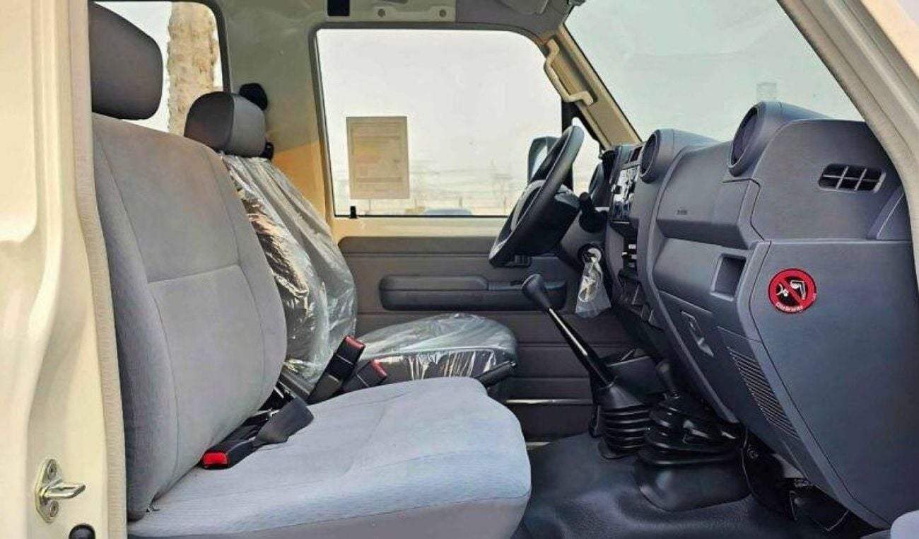 تويوتا لاند كروزر 70 LC 78 HARDTOP 2.8L MT Land cruiser hard top Lc78 4.2L diesel V6 MY2024 3DOORS FOR EXPORT.ONLY
