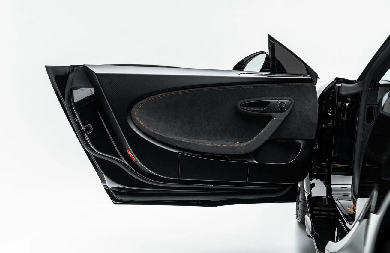 Bugatti Chiron 8.0L W16 Quad-Turbocharged Engine