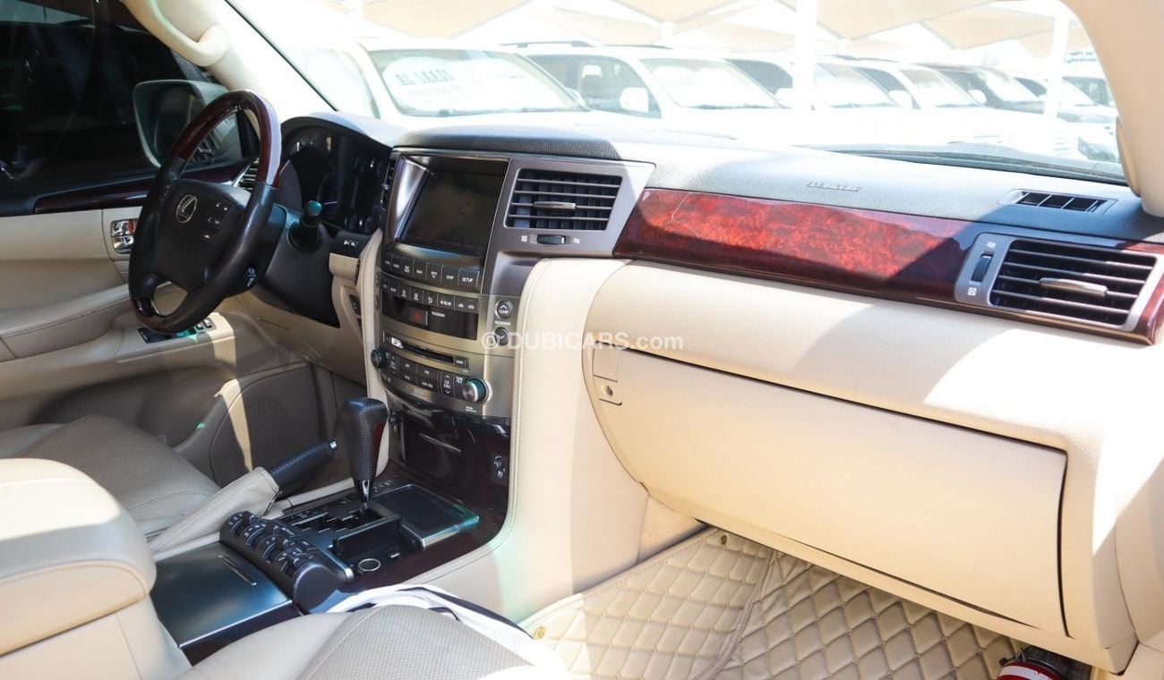 لكزس LX 570