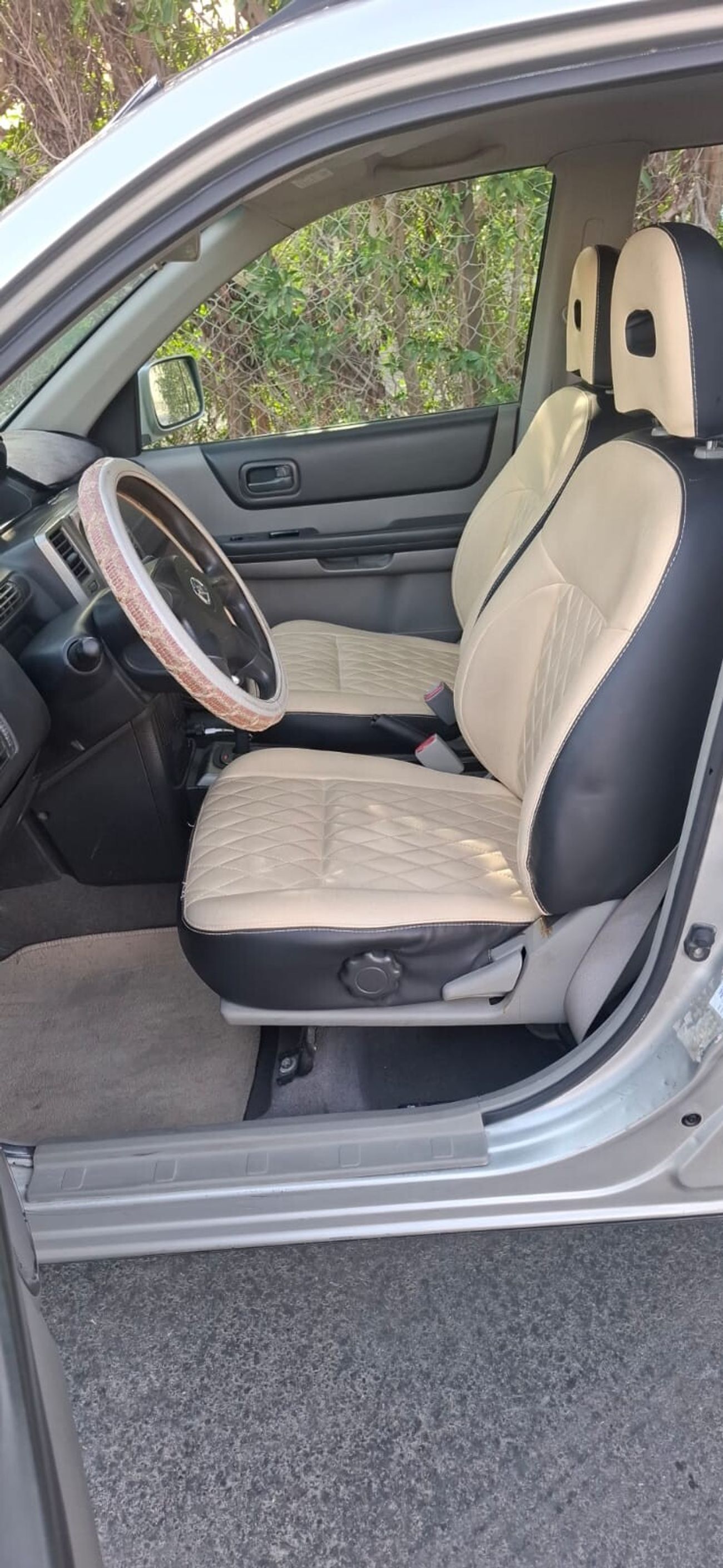 نيسان إكس تريل