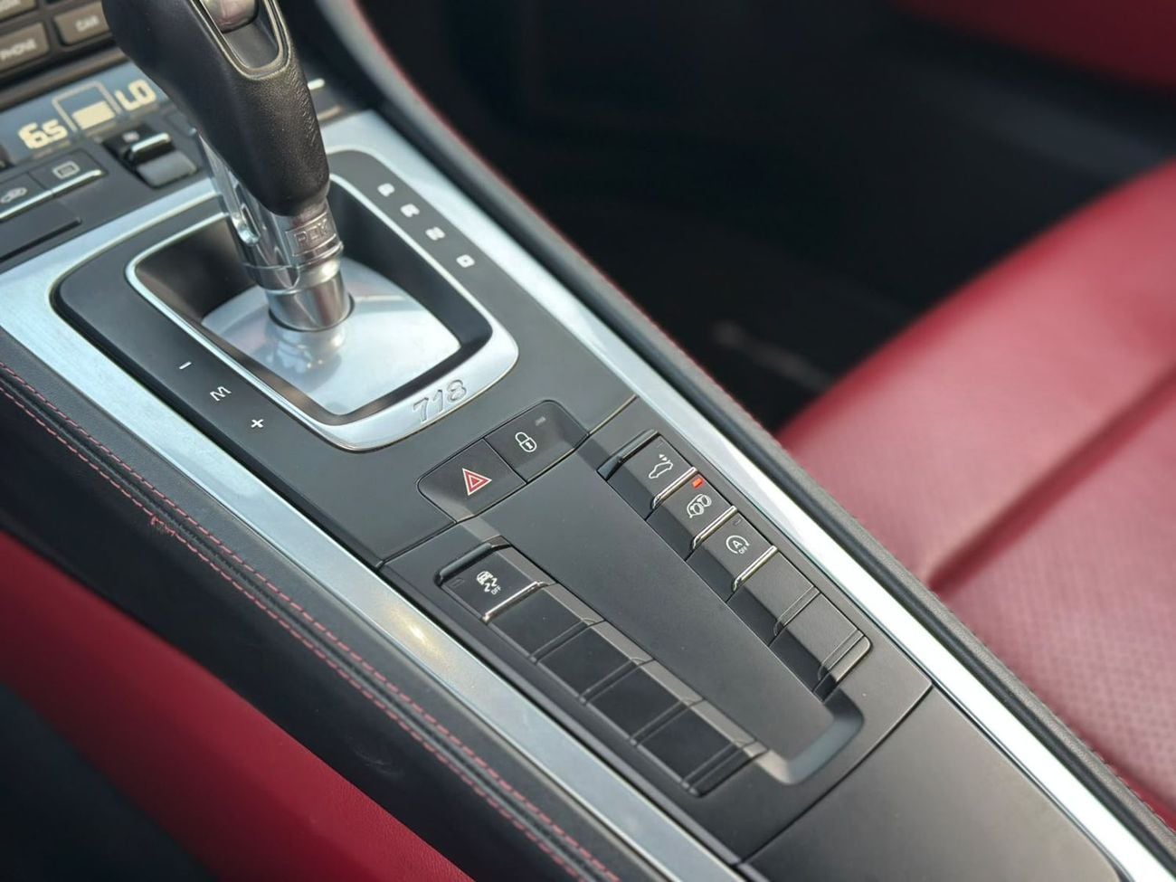 Porsche 718 Cayman S
