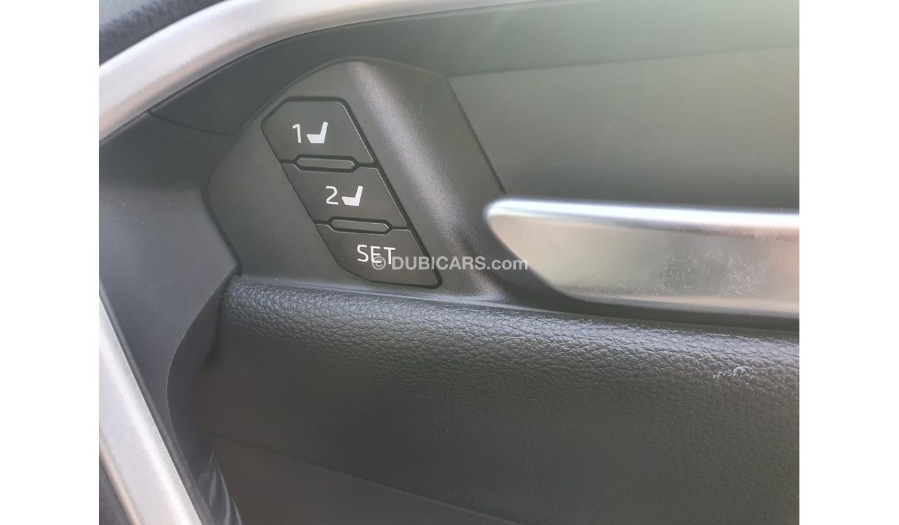 تويوتا راف ٤