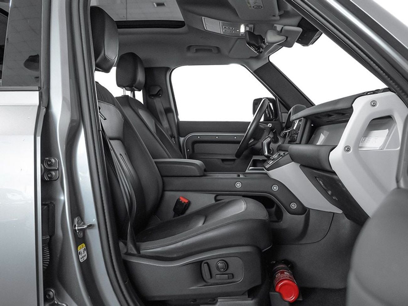 Land Rover Defender P400 110 SE 3.0L (5 Seater)