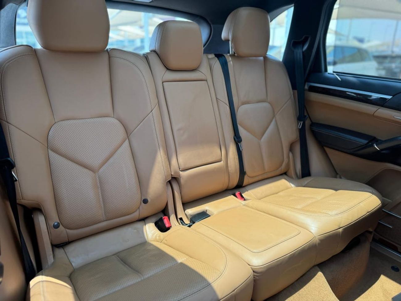 Porsche Cayenne Porsche Cayenne S / 2014 / Only 91,000KM / GCC / Free Accident