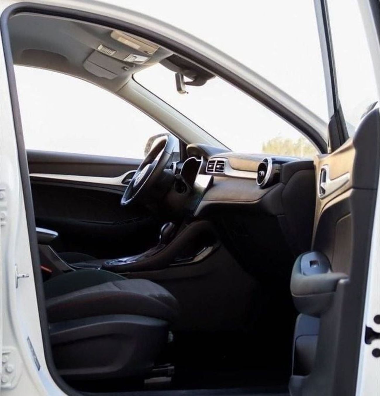 أم جي ZS إم جي زد إس | موديل ٢٠٢٢، خليجي | محرك ١.٥ لتر | حالة ممتازة | قسط شهري ٥٩٨