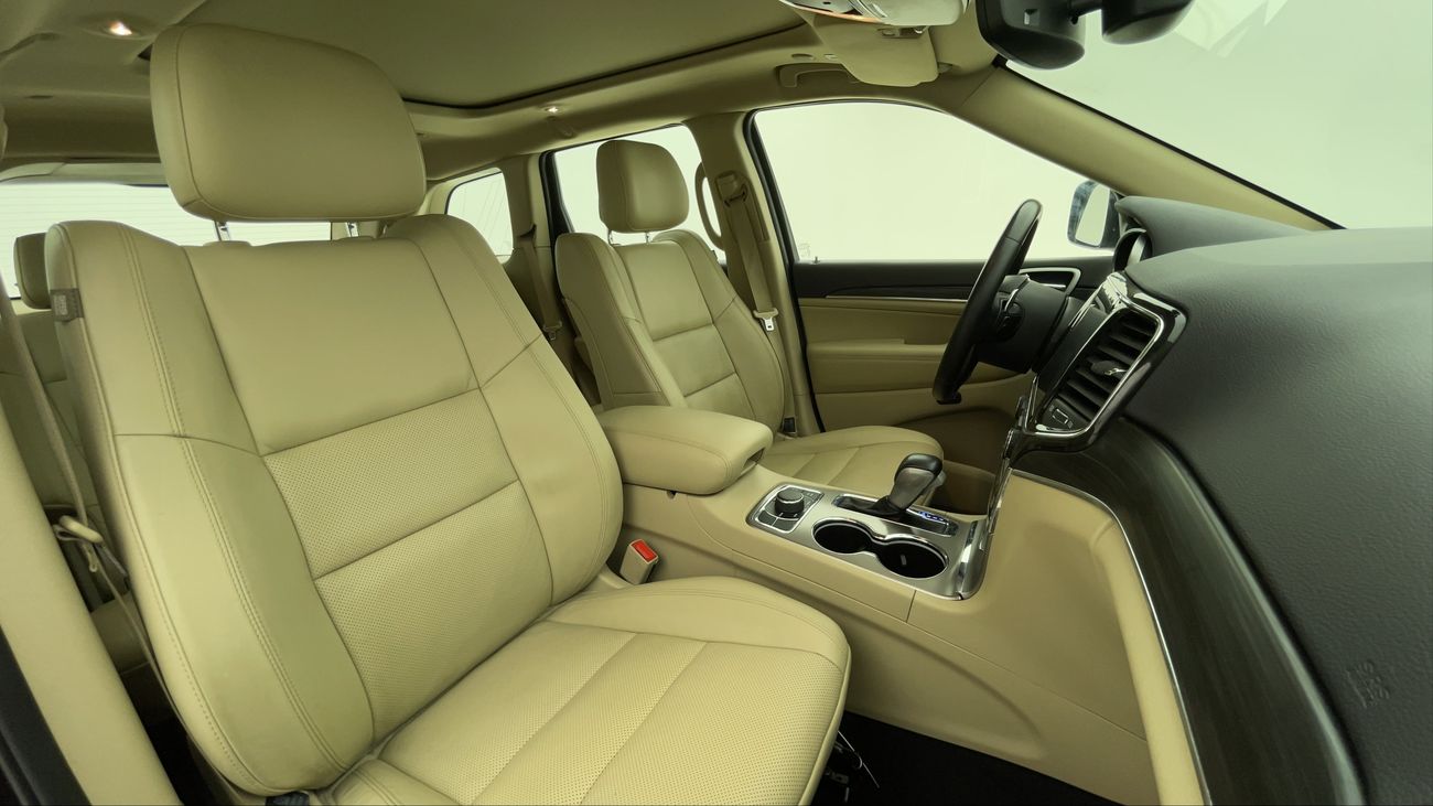 جيب جراند شيروكي LIMITED 3.6 | بدون دفعة مقدمة | اختبار القيادة في المنزل