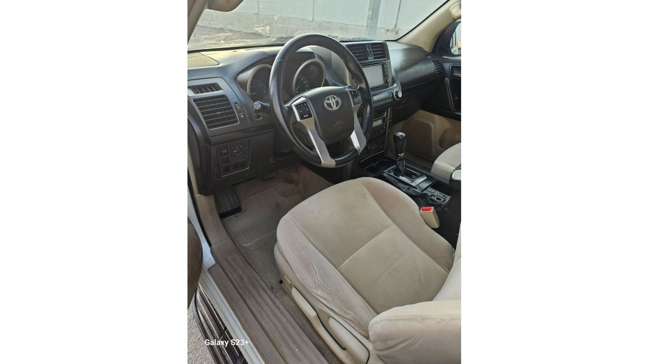 Toyota Prado model 2010 v6