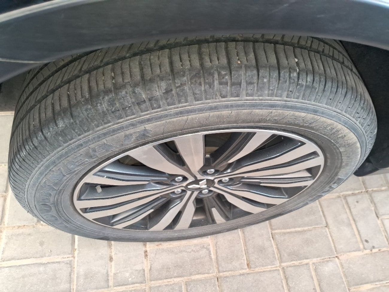 ميتسوبيشي آوتلاندر GLX MID 2.4 | بدون دفعة مقدمة | اختبار القيادة في المنزل