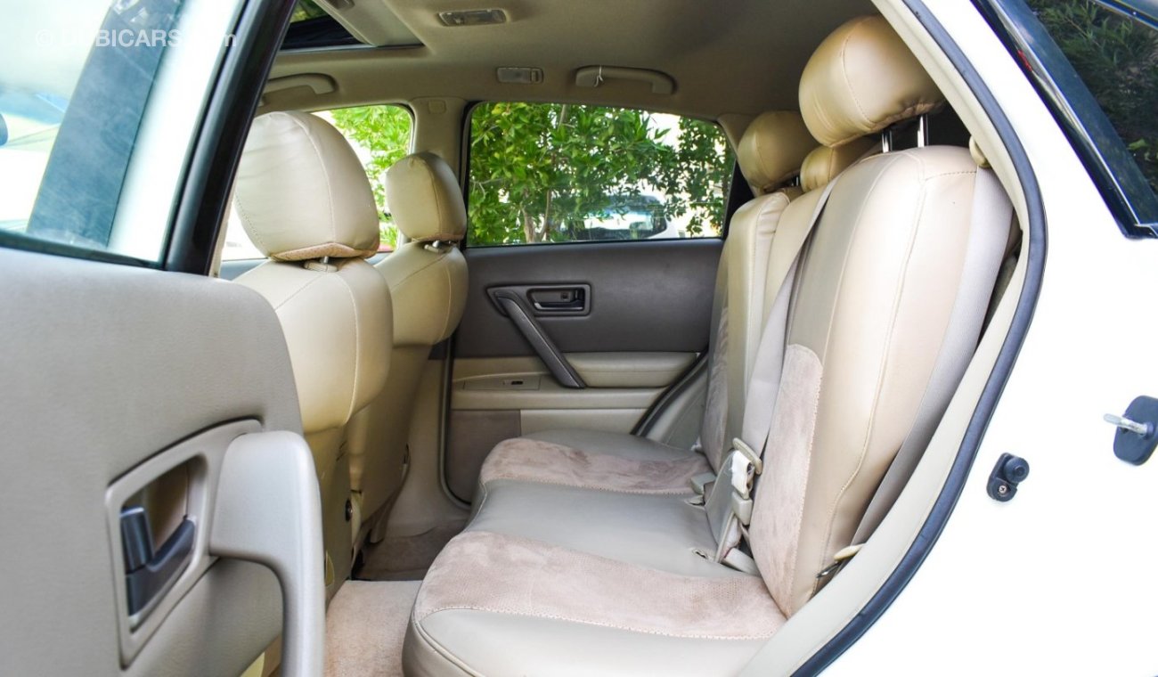 Infiniti FX45 2005 model, number one, leather hatch, sensors, wheels, in excellent condition