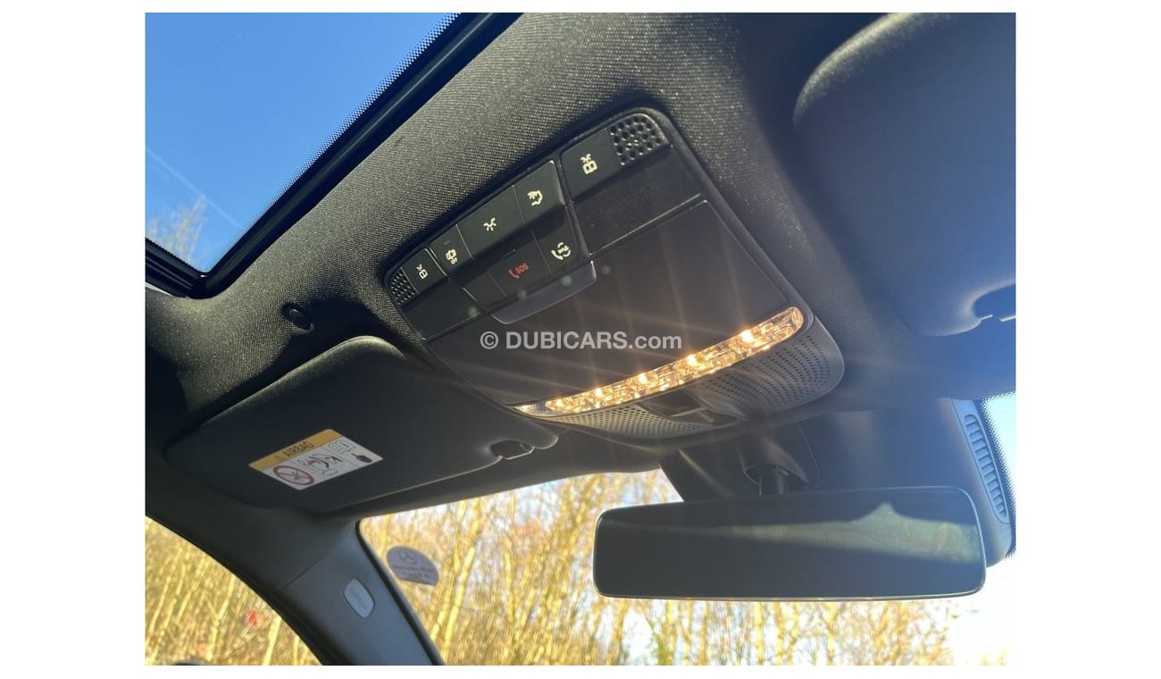 Mercedes-Benz GLC 43 AMG V6 (PREMIUM PLUS) RIGHT HAND DRIVE