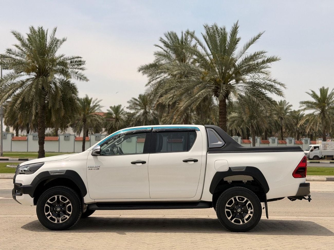 Toyota Hilux ADVENTURE SR5