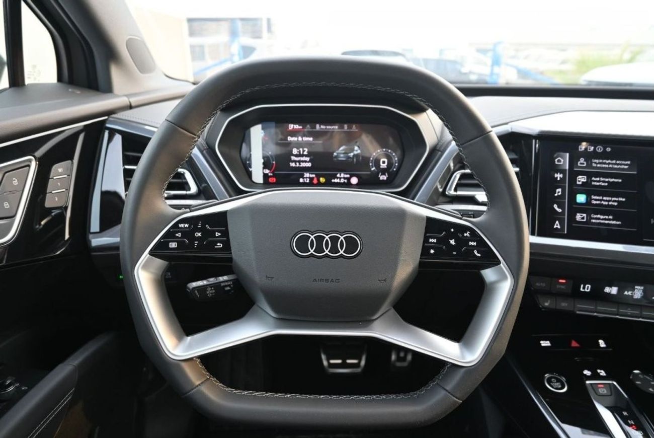 أودي اي ترون Audi Q4 High 40 E-Tron Color Grey Model 2024