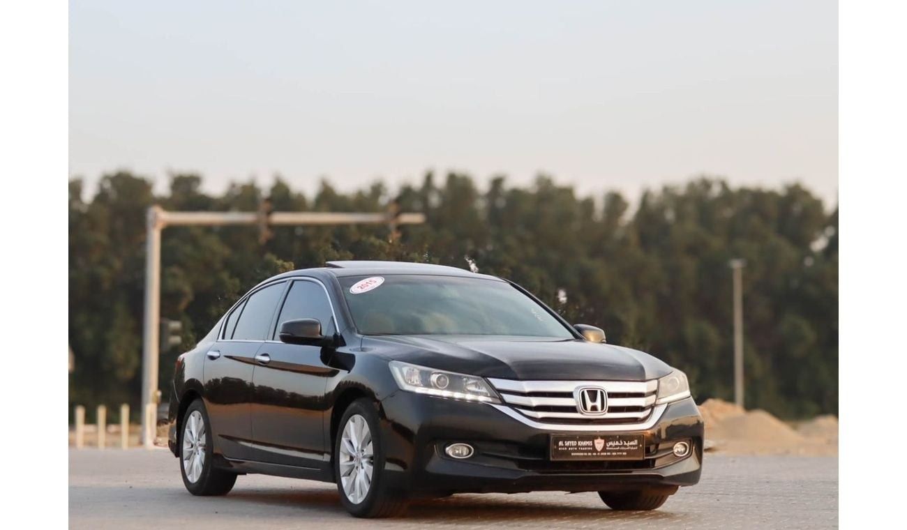 Honda Accord EX 2.4L Honda Accord 2015 GCC accident-free in excellent condition