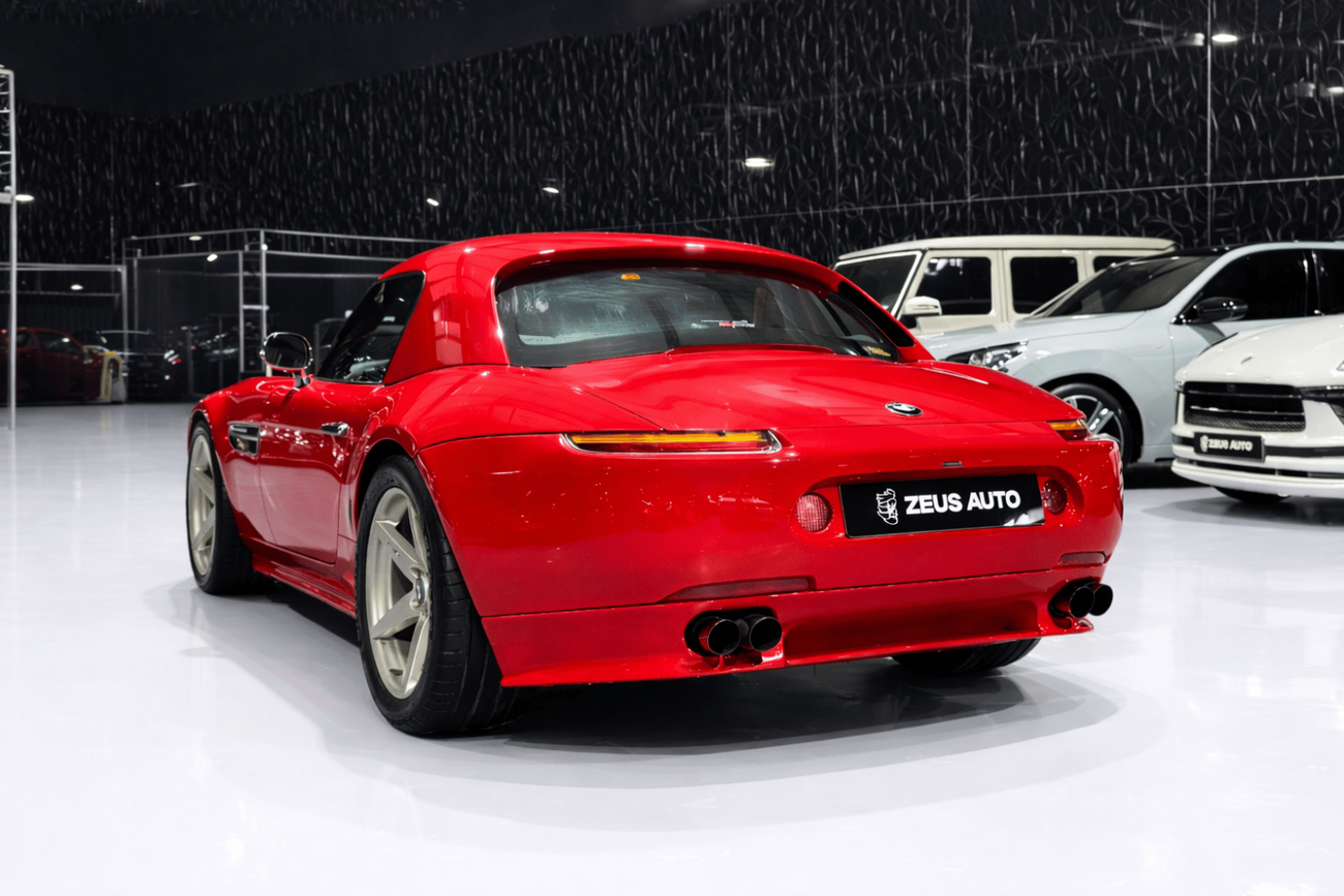 BMW Z8 4.9L,V8 ,   6 Speed Manual