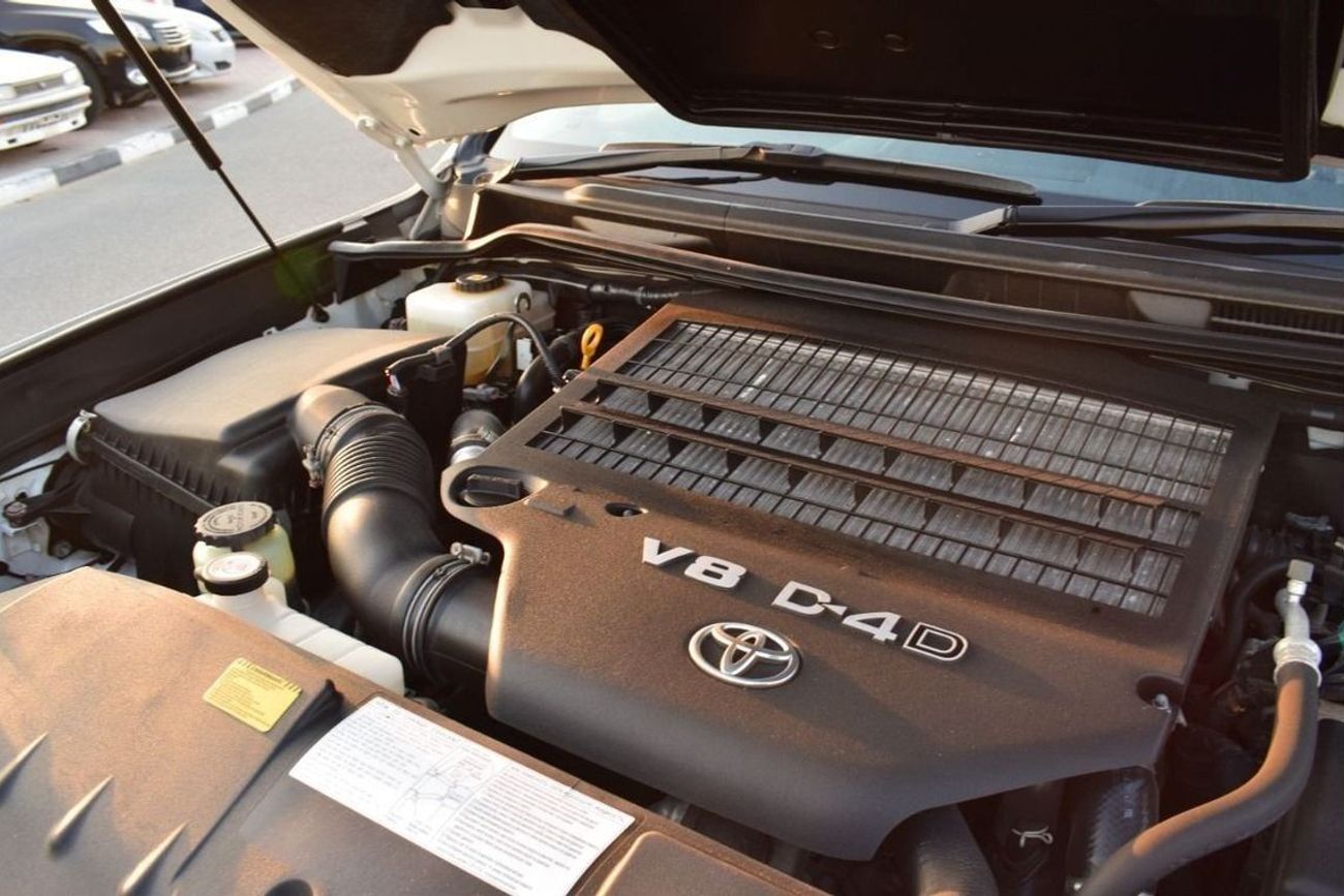 Toyota Land Cruiser 2021 TOYOTA LAND CRUISER FULL OPTION