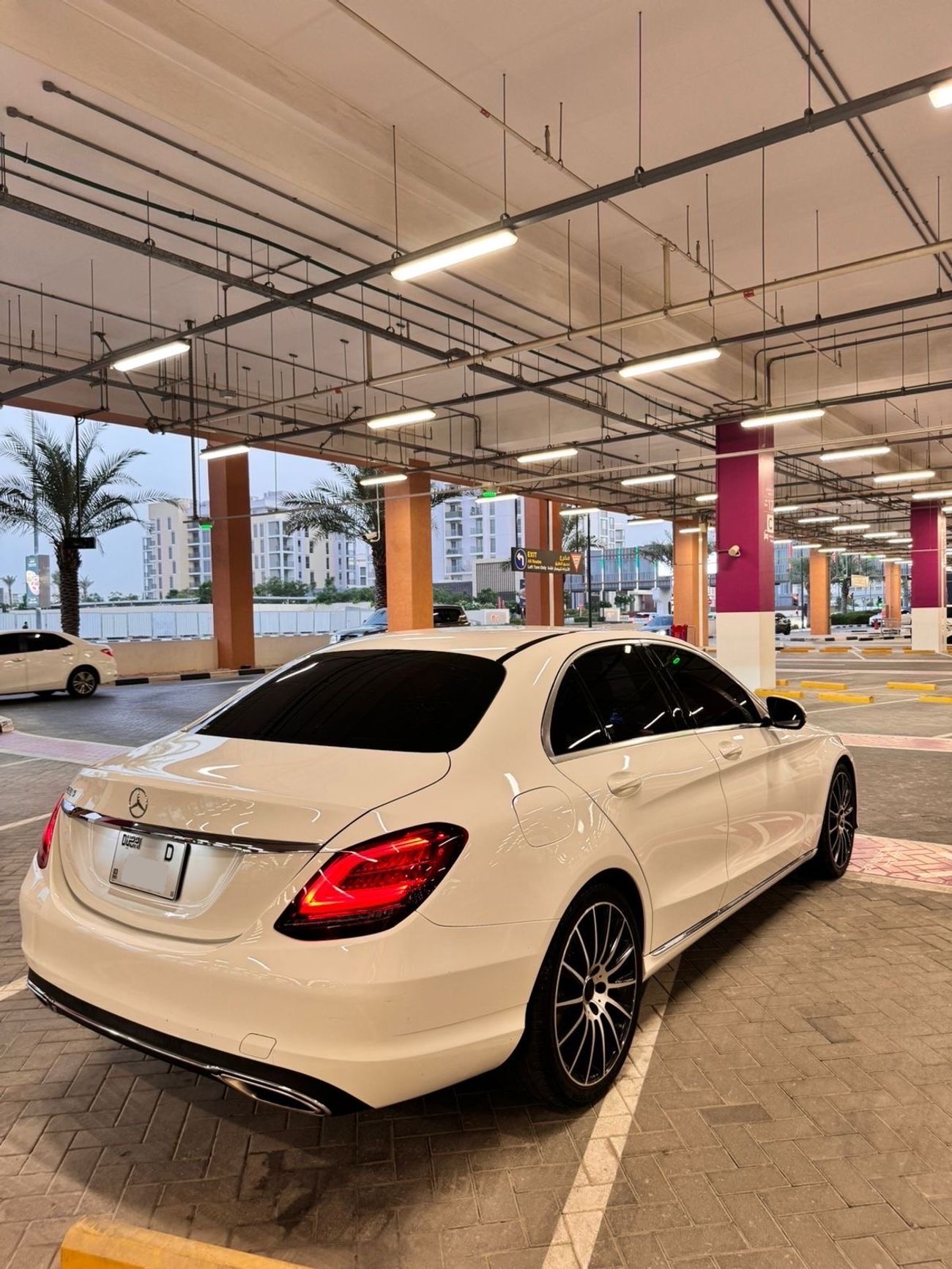 مرسيدس بنز C 300