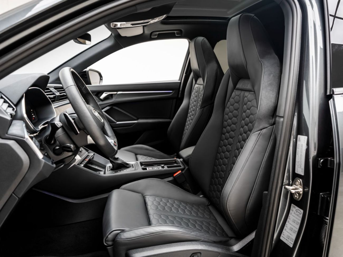 Audi RS Q3 Sportback TFSI quattro 2.5L 2024 Audi RSQ3, 2027 Audi Warranty + Service Contract, Low KMs, GCC