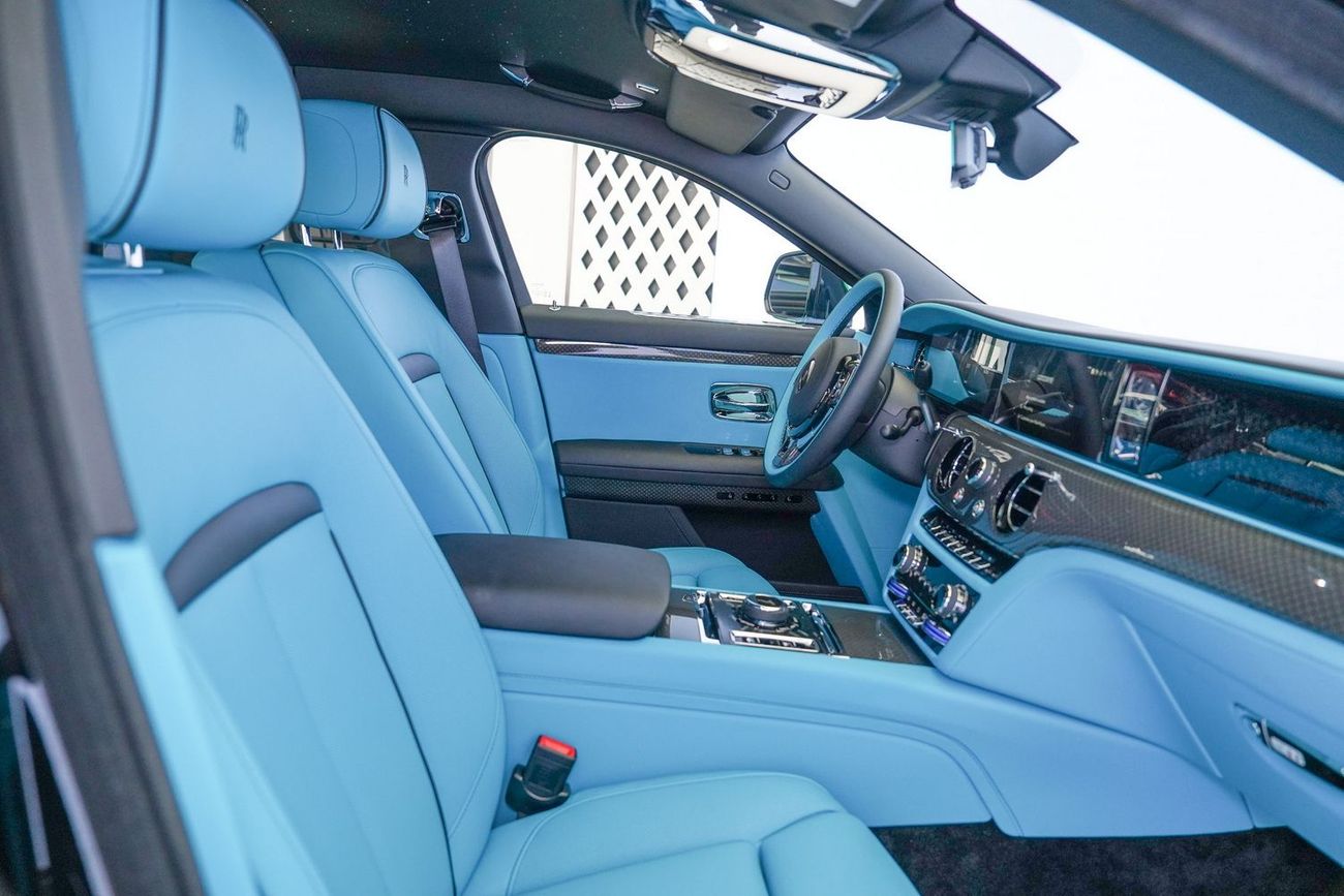 رولز رويس جوست BLACK BADGE