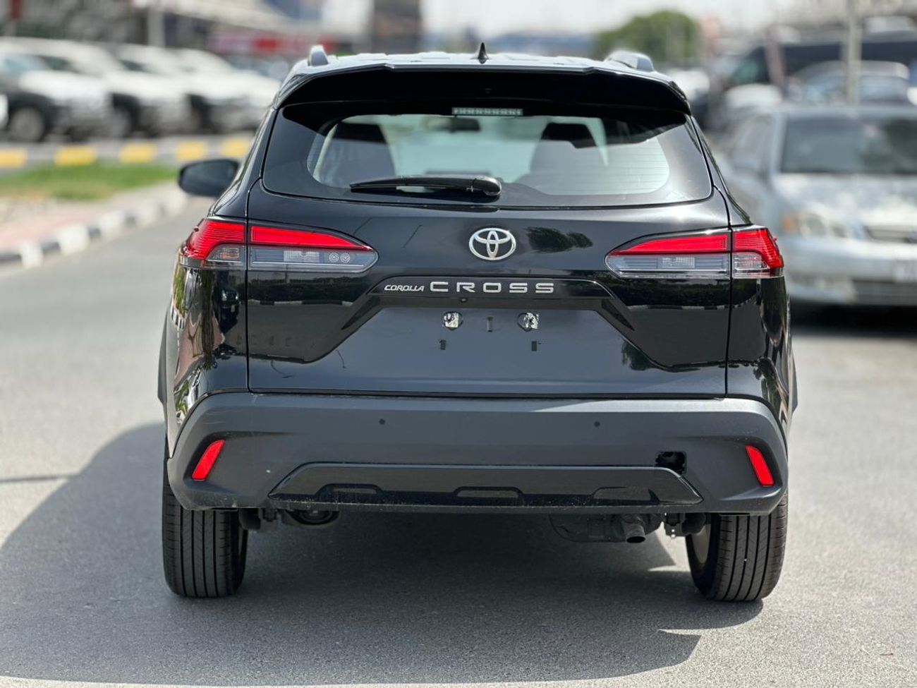 Toyota Corolla Cross TOYOTA COROLLA CROSSOVER 1.8L PET-A/T -FULL - SUNROOF /LTR- 25YM