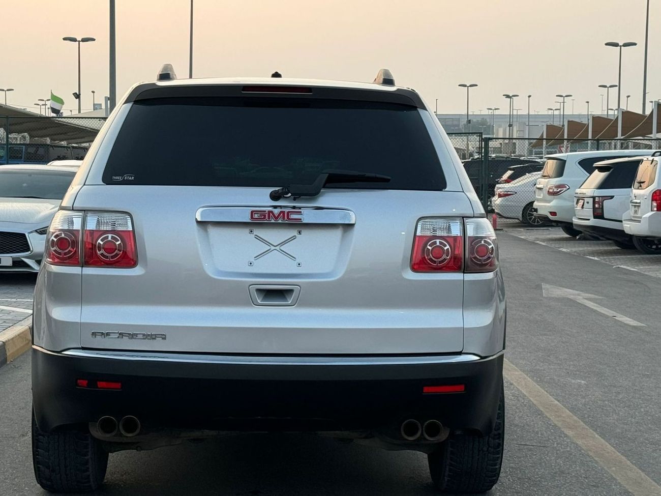 GMC Acadia In excellent condition and requires no expenses