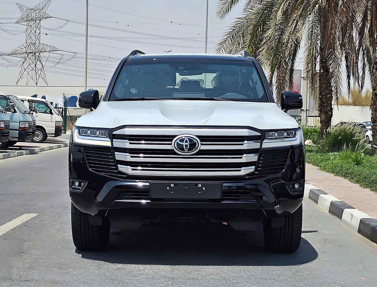 Toyota Land Cruiser LC300 / WINTER PACKAGE / VX / 3.5L / "9" DVD + 360 CAMERA / RADAR (CODE# LCWSR35VXH)