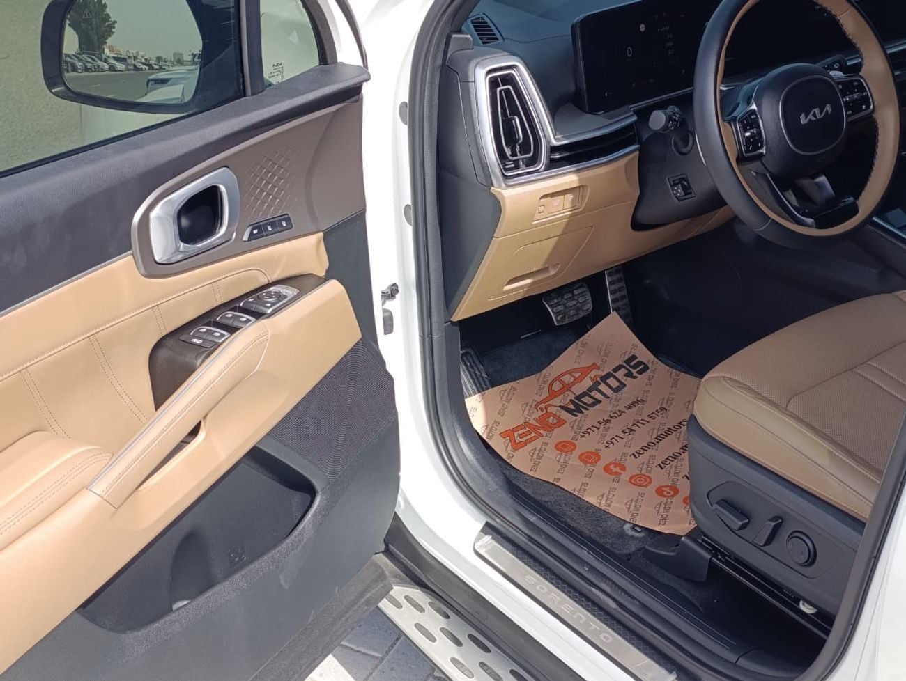 كيا سورينتو Base 2.4L AWD