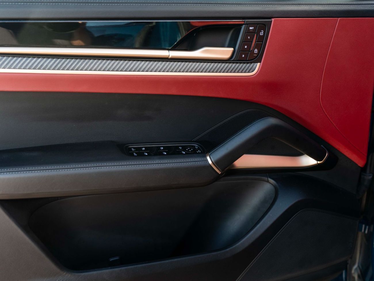 Porsche Cayenne Base Coupe