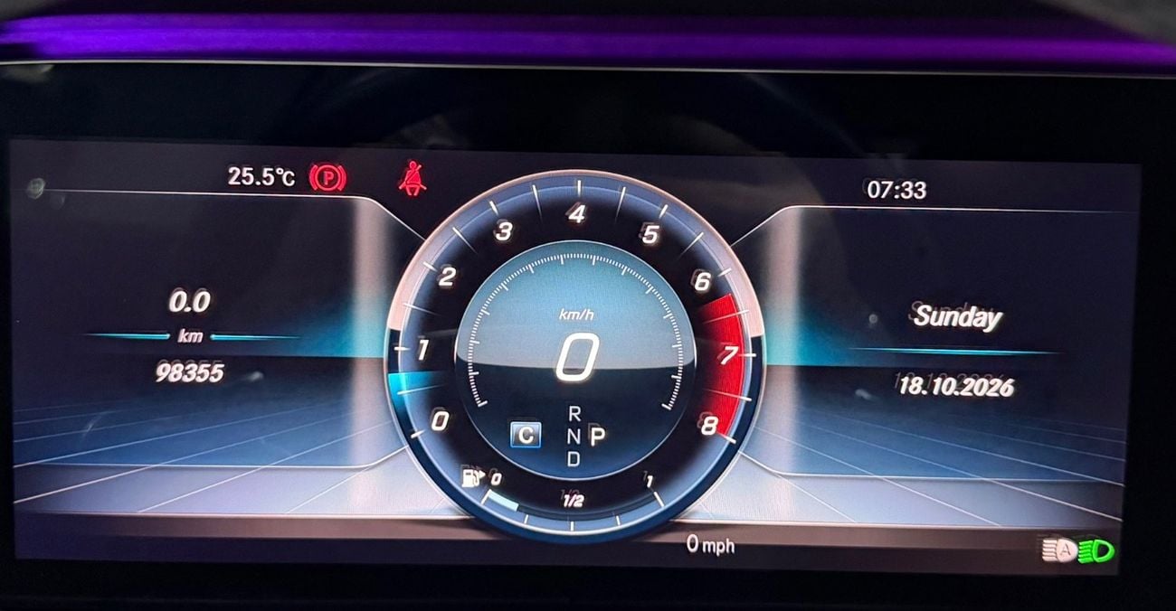 مرسيدس بنز E200 كابريو مجلس التعاون الخليجي .. حالة ممتازة .. سجل صيانة كامل .. جميع المواصفات