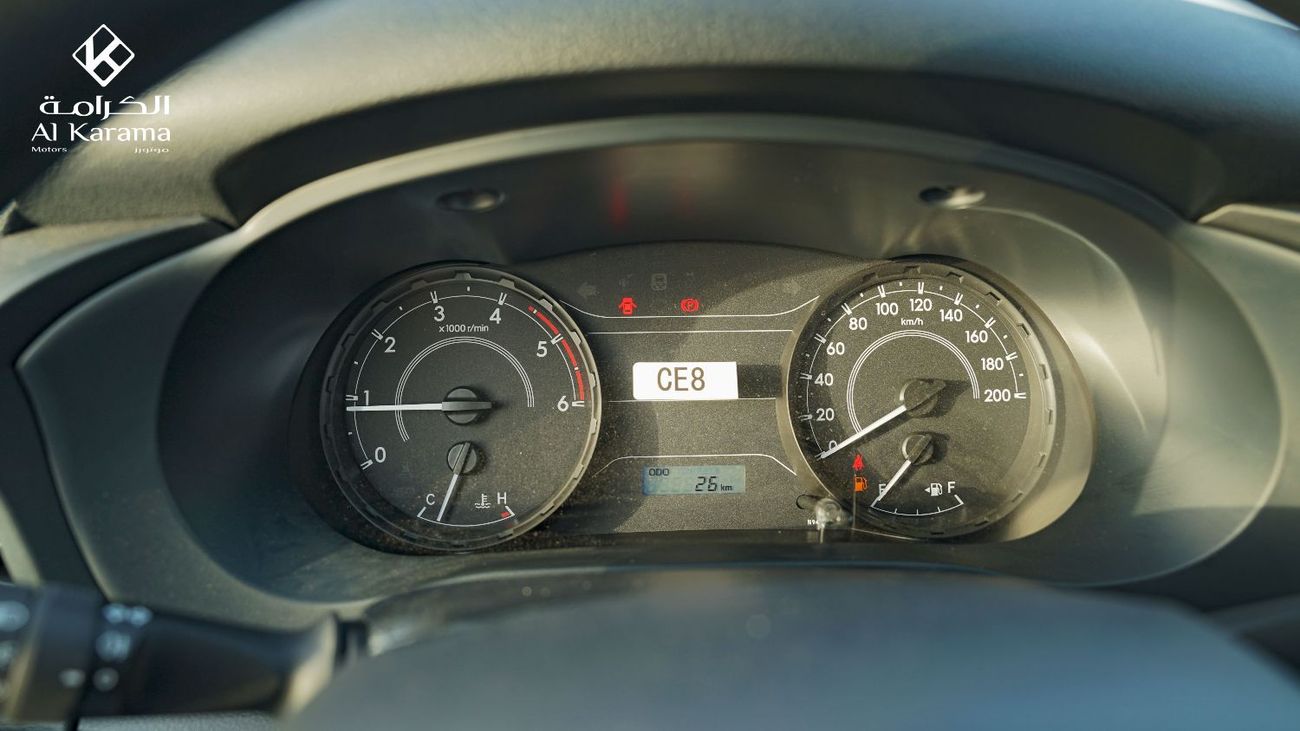 تويوتا هيلوكس 4x4 Drive with ABS and Traction Control | Touch Screen media Player