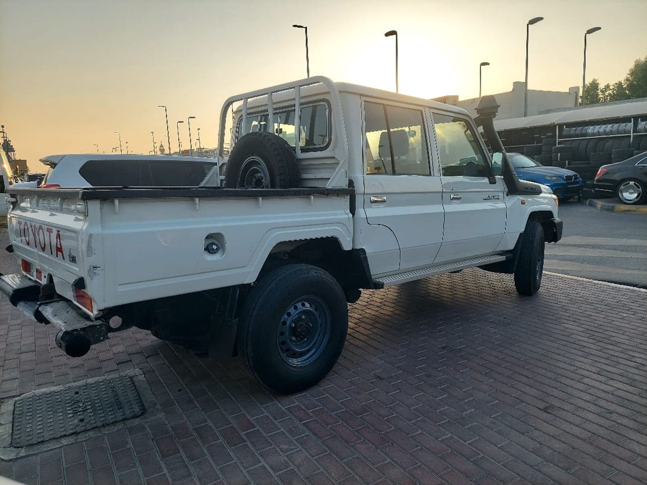 Toyota Land Cruiser Pick Up DC 4.2L DIESEL MANUAL TRANSMISSION ( 1HZ)