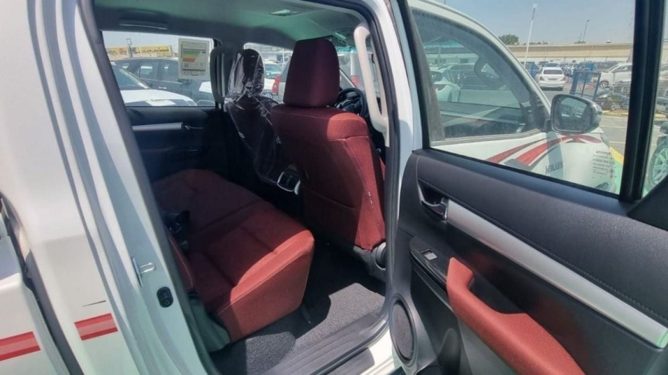 Toyota Hilux 2023 TOYOTA HILUX 2.8 DC   DIESEL 4X4     MANUAL GEAR