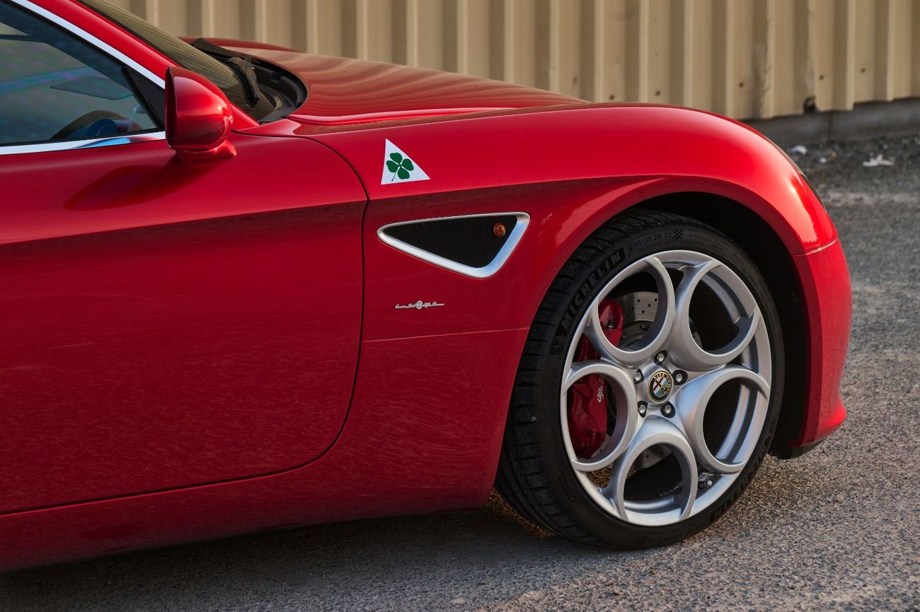 Alfa Romeo 8C