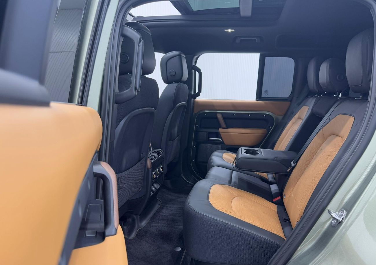 Land Rover Defender 110 X P400 3.0L 2024 Land Rover Defender 110 P400 X, January 2029 Land Rover Warranty + Service Pack