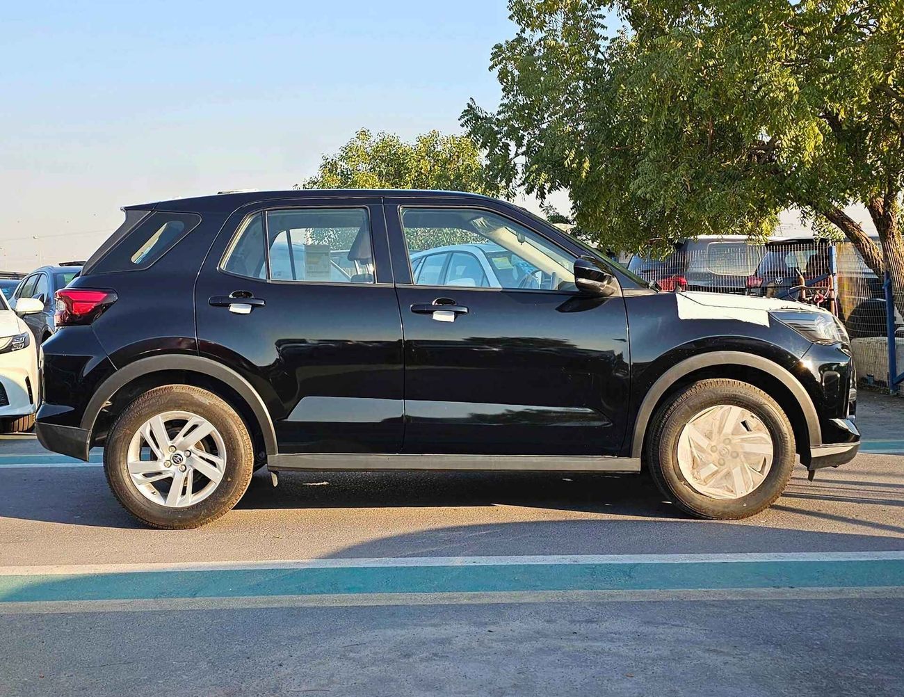 Toyota Raize 1.2L Petrol, Alloy Rims, DVD Camera, Rear A/C ( CODE #  69047)