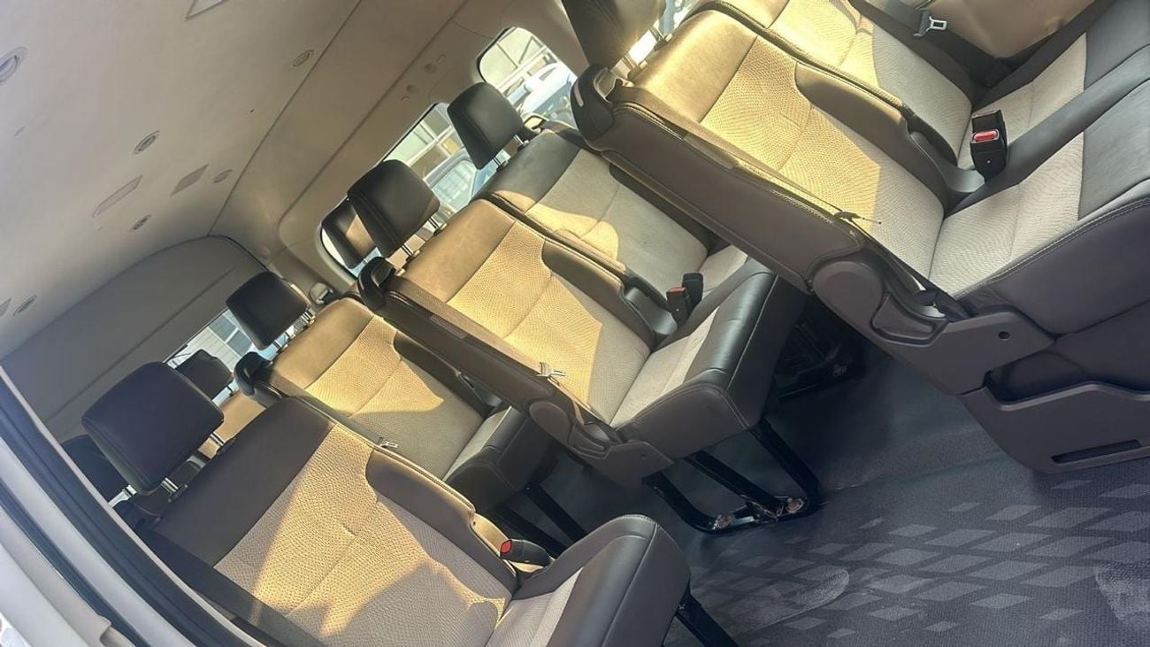 Toyota Hiace DLS - STD ROOF Diesel Engine ,2.8 Liter ,Left Hand Drive ,Automatic