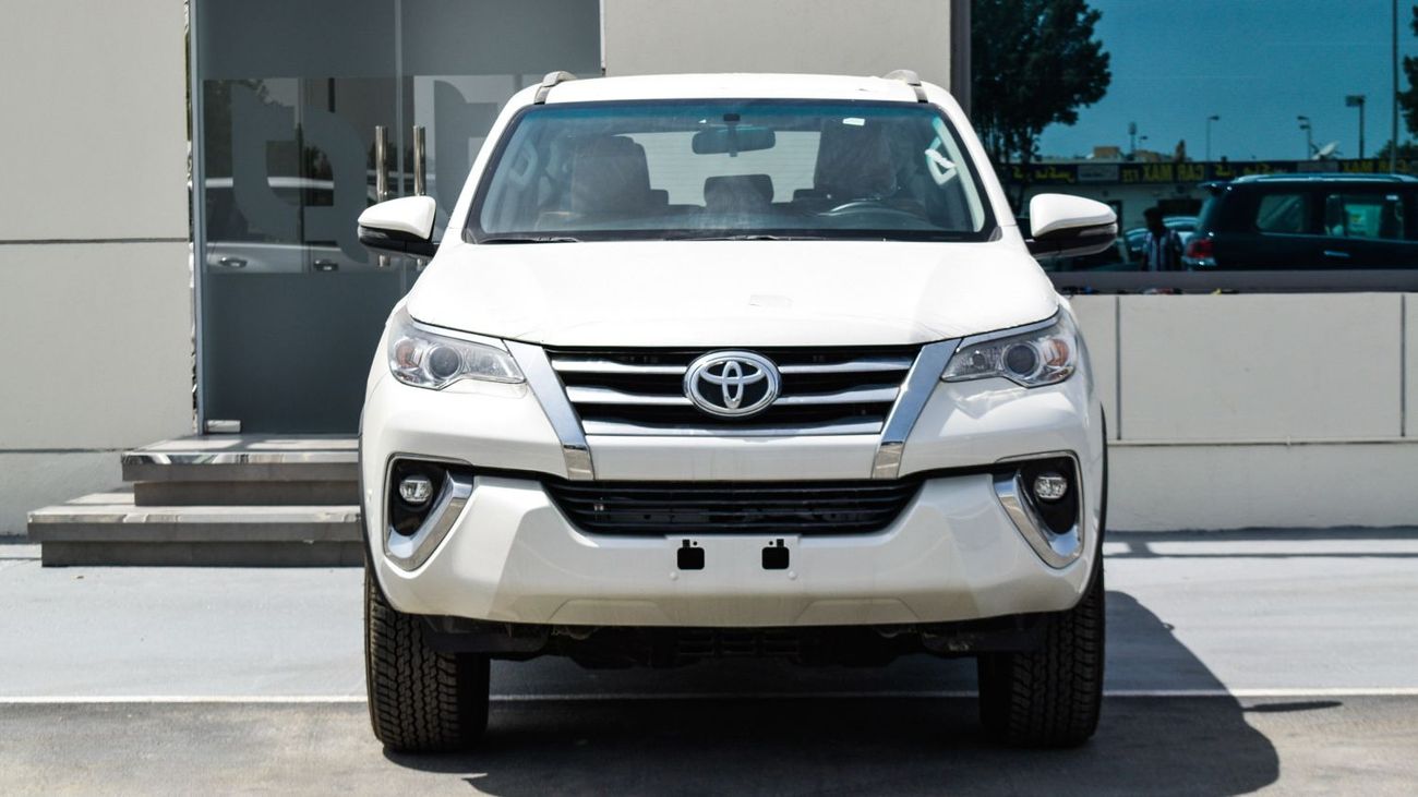 Toyota Fortuner ECT0026 - Toyota Fortuner 4.0L Petrol Auto 4wd V6 White