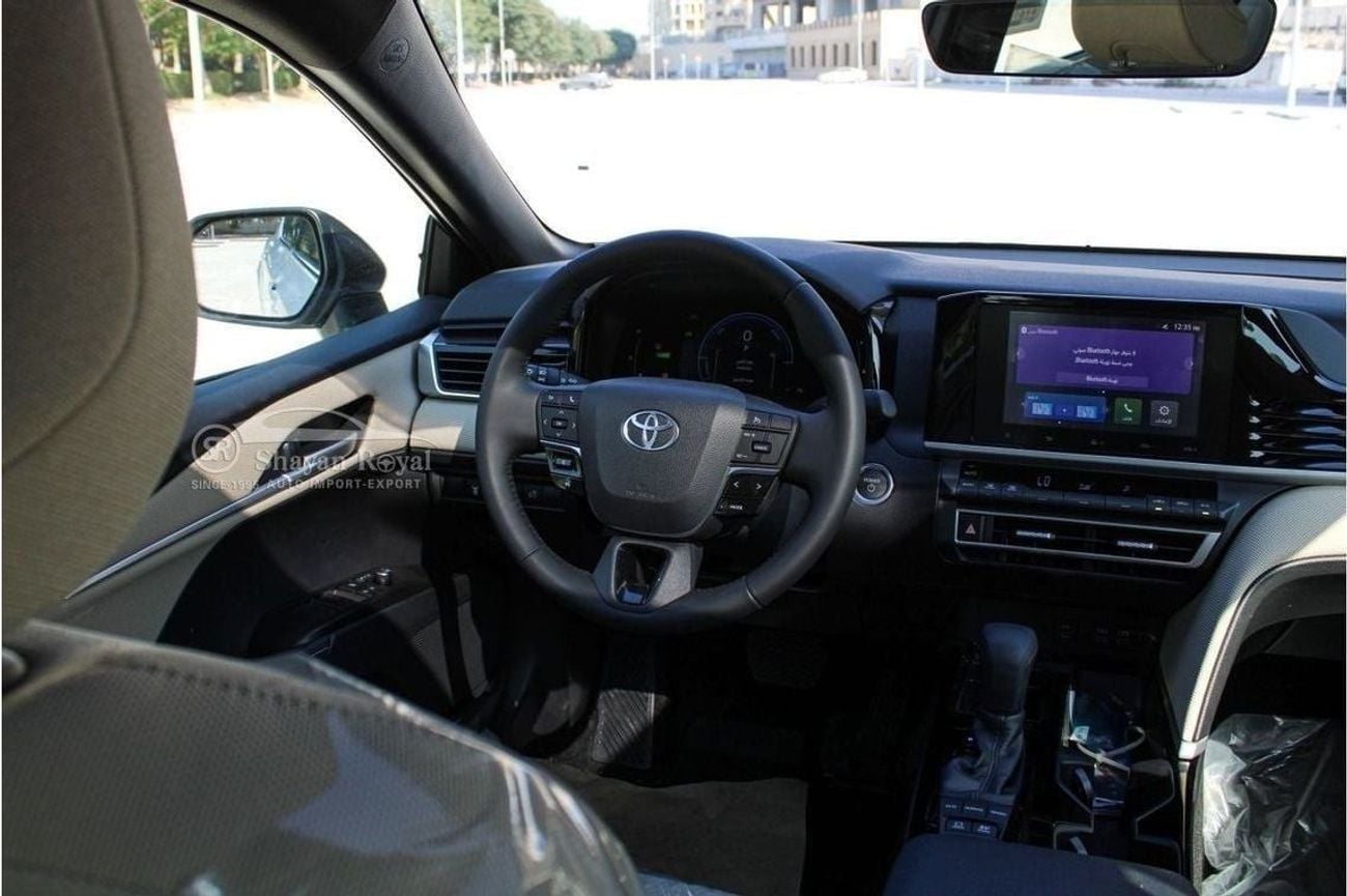 تويوتا كامري LE HEV LHD 2.5L HYBRID LE-G FWD AT 2025MY