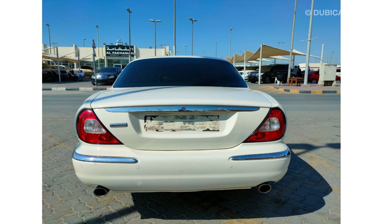 Jaguar XJ Jaguar XJ V8