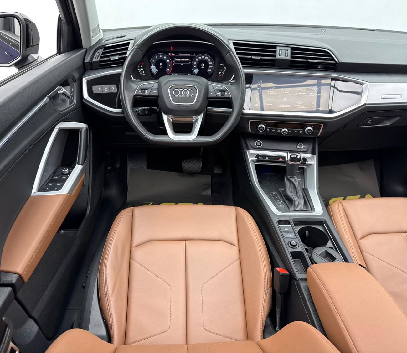 Audi Q3 2024 Audi Q3 35 TFSI S-Line, 2026 Audi Warranty, 2028 Audi Service Pack, Excellent Condition, GCC