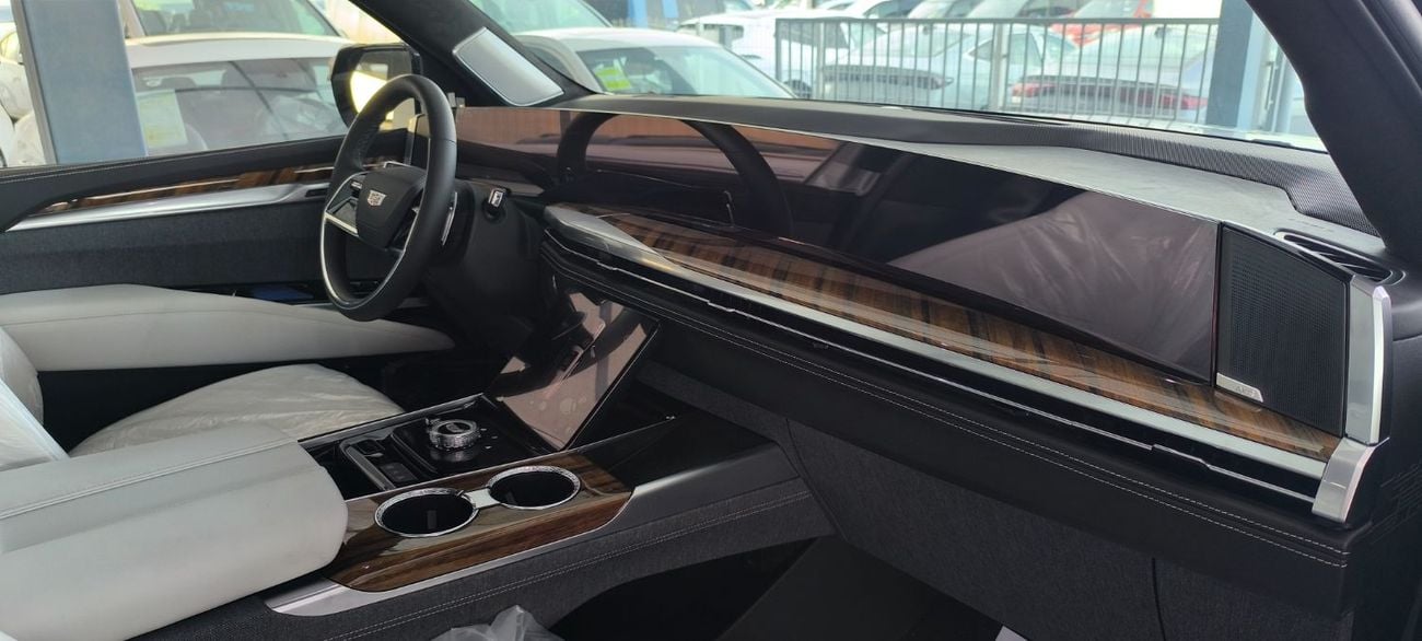 كاديلاك إسكالاد Sport Platinum 6.2L AWD