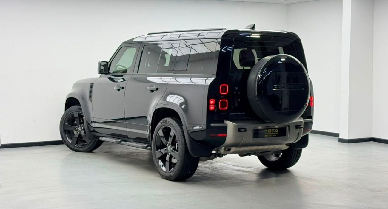 Land Rover Defender 110 X-DYNAMIC HSE P400 2025 Land Rover Defender 110 X-Dynamic HSE, 2030 LR Warranty, Full LR Service History, Low Km, GCC