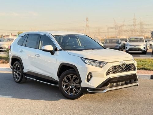 Toyota RAV4 2.0 L Full Option 360 camera, leather seat Push start, push start 2023 Japan car
