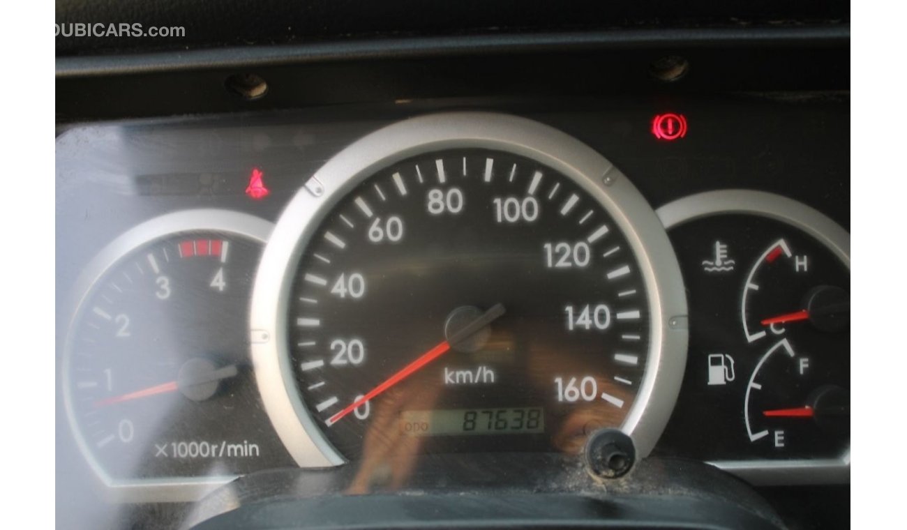 Mitsubishi Fuso Canter Mitsubishi Canter 2017 GCC, excellent condition, diesel without accidents, very clean from inside an