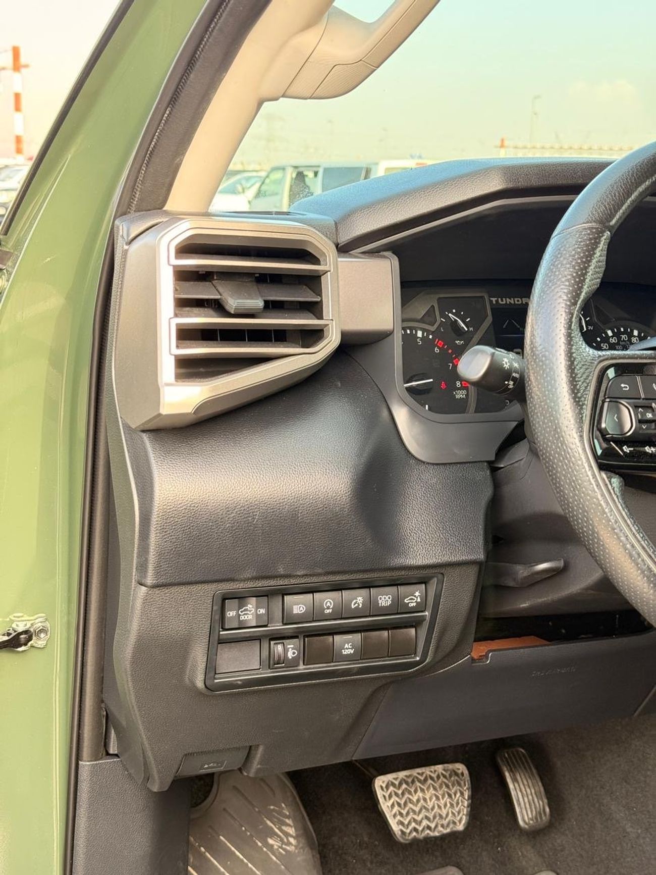 تويوتا تاندرا SR5 Premium 360 camera full option 2022