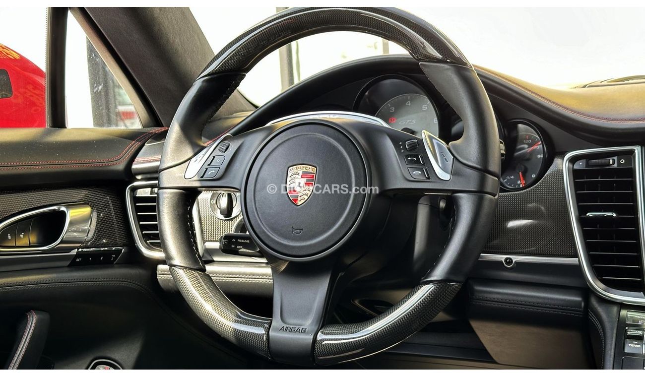 Porsche Panamera 4.8L V8 GCC Specs Full Service History