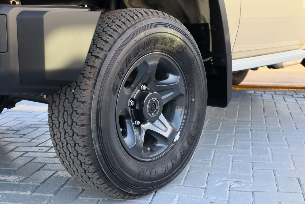 تويوتا لاند كروزر بيك آب Std 4.0L Single Cab Utility 4WD