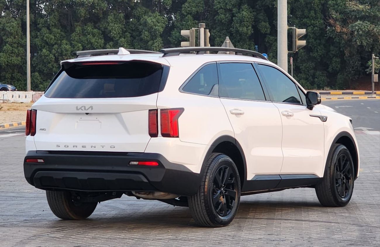 كيا سورينتو Std 2.5L AWD