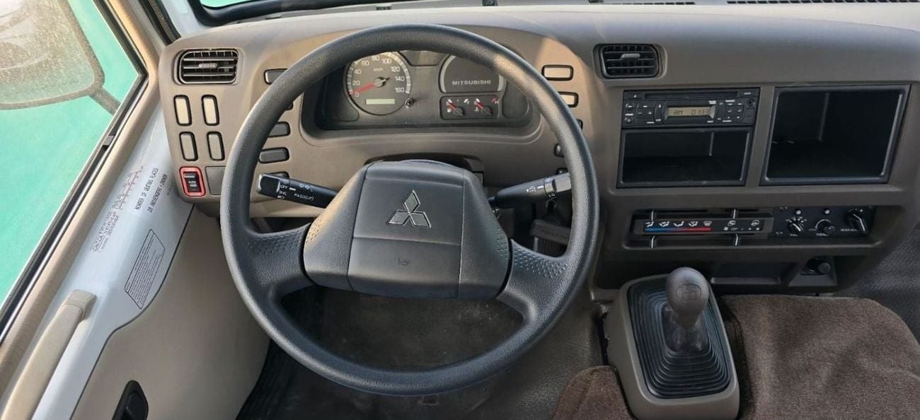 Mitsubishi Rosa 4.2L DIESEL 30 SEATS 2024