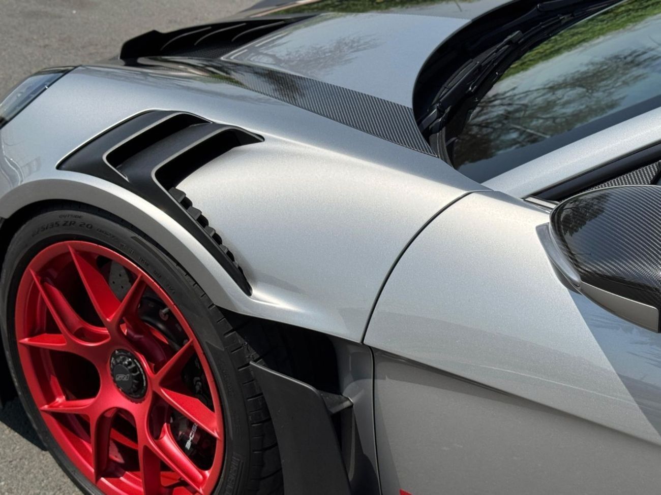 بورش 911 GT3 RS 4.0L (520 HP) Coupe **2025**GERMAN SPEC UNDER WARRANTY