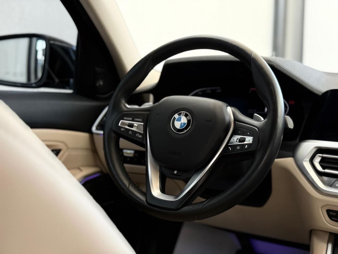 بي أم دبليو 320 Exclusive 2.0L